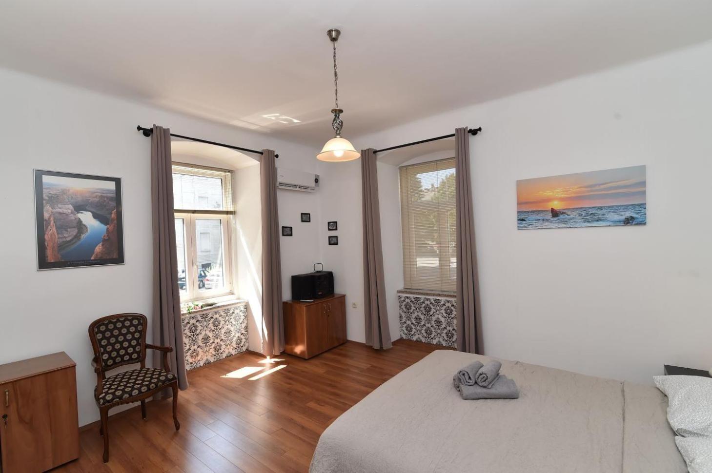 Stross Apartament *